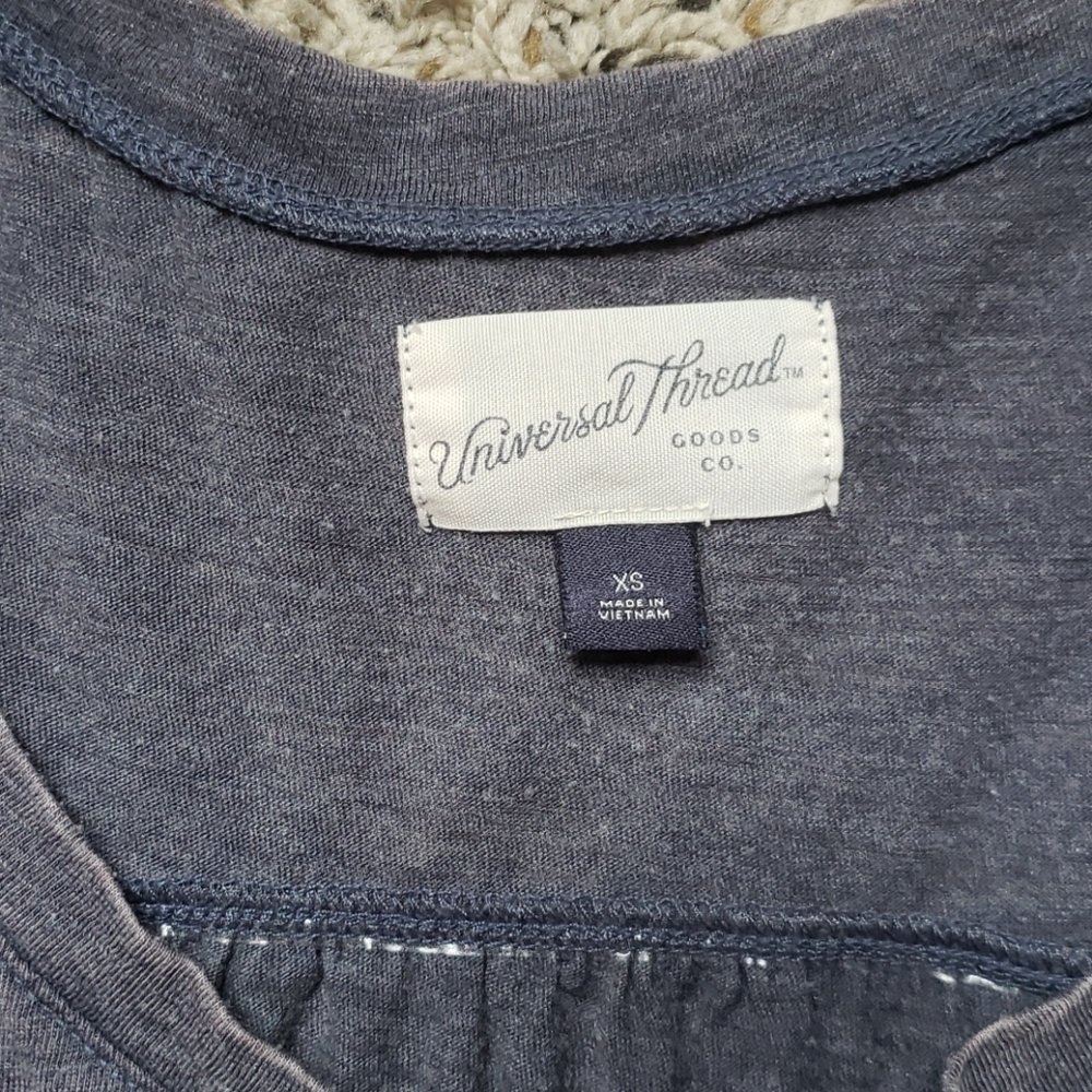 Universal Thread Tank Top - Picture 2 of 6